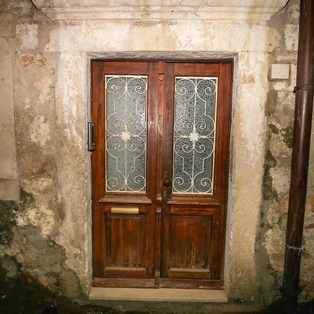 Epidaurus Πανσιόν